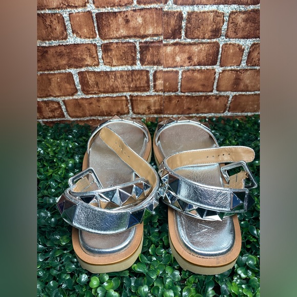 FREE PEOPLE VICENZA LEON STUDDED SANDALS - Picture 10 of 10